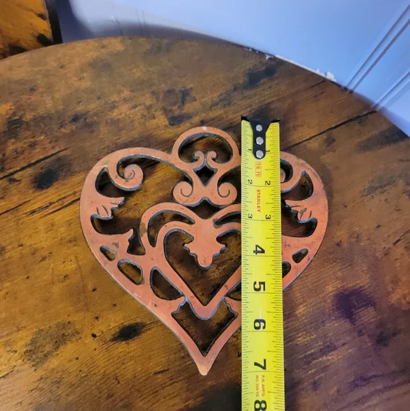 Pampered Chef Round up from the heart cast iron &copper trivet - Picture 4 of 9